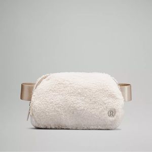 NWT Lululemon Ivory/Trench Everywhere Fleece Belt Bag